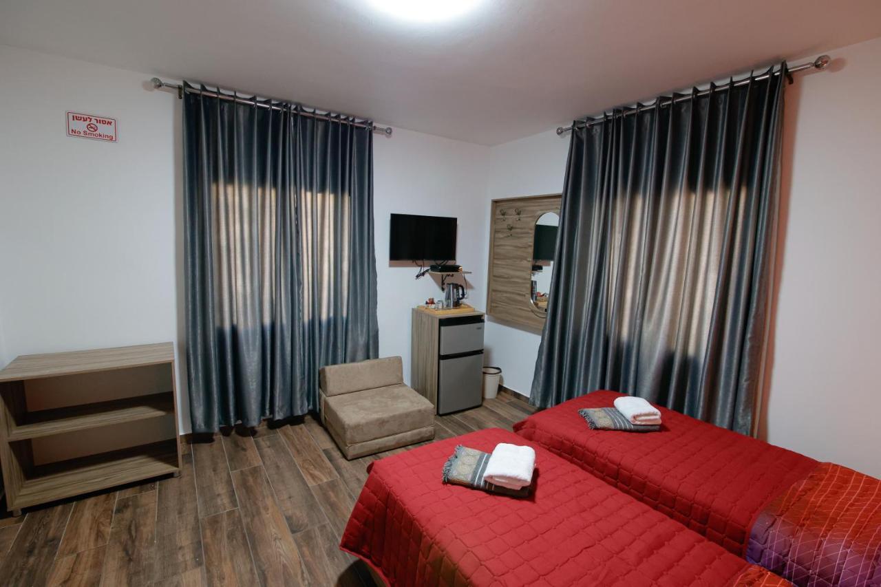 Louis Guesthouse Nazareth Exteriör bild